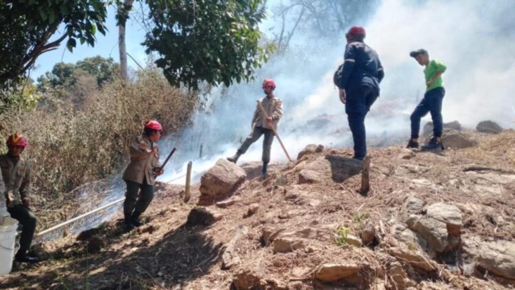 La imagen tiene un atributo ALT vacío; su nombre de archivo es incendio-1-1024x576.jpg