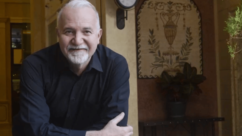 Con Voz Propia - Invitado: Francois Weffer - Periodista de Moda - Domingo 04-10-2026
